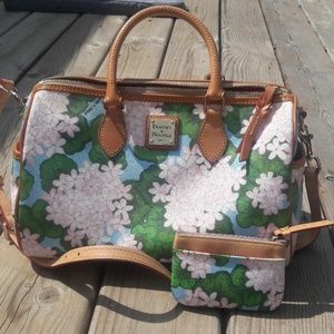💐 Floral Dooney & Bourke Purse